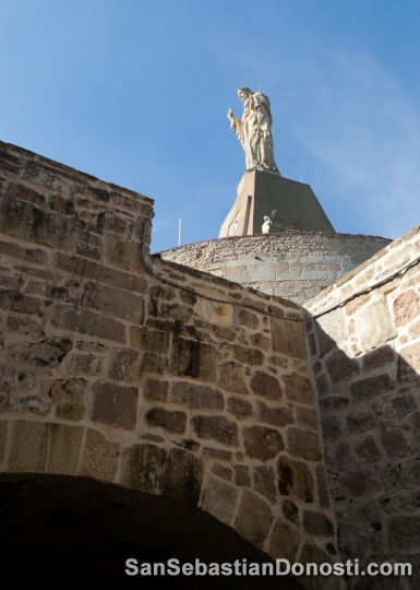 Estatua del Sagrado Corazn de Jess (San Sebastin - Donosti)